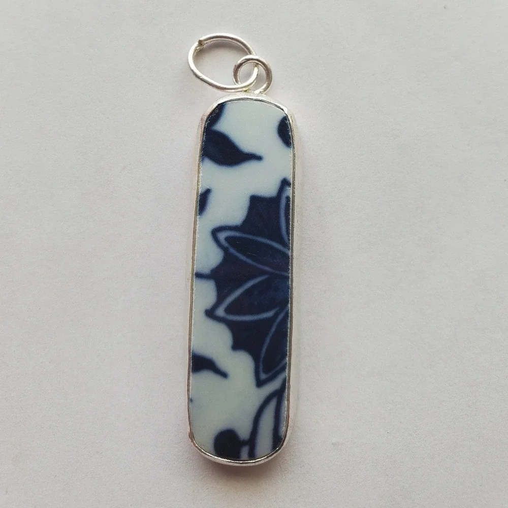 Ginger‎ Jar Jewelry Pendant Blue & White Broken China Repurposed Pottery Shard